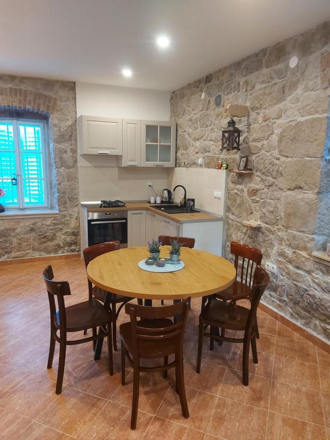 Holiday Home Pepe Banj Exterior photo